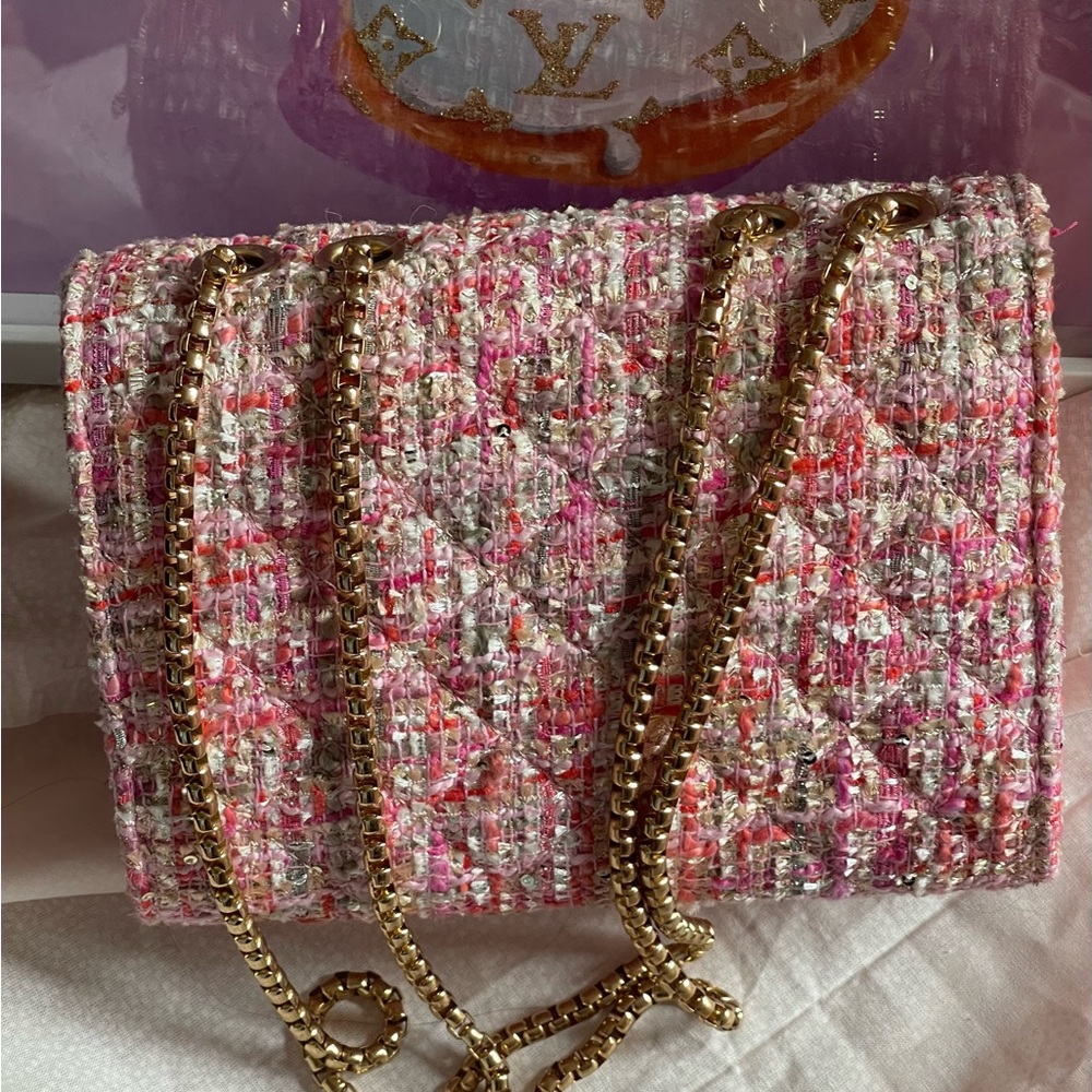 NWOT Chic Pink Tweed crossbody or shoulder Women's Bag - Picture 2 of 9